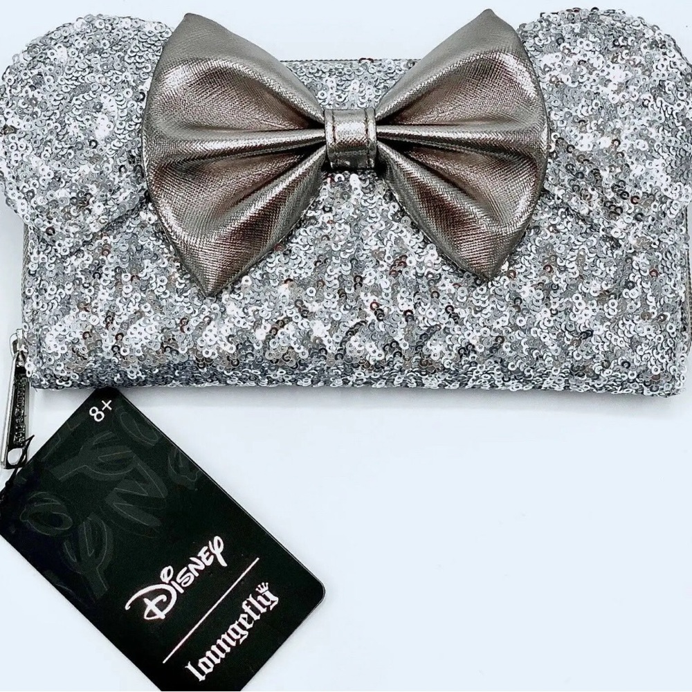 Minnie Mouse‎ Silver Sequins Bow White Polka Dots Loungefly Wallet Zip Around